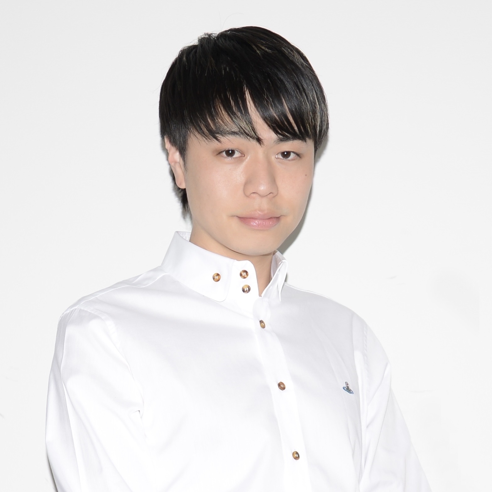 越智康貴（Ochi Yasutaka）