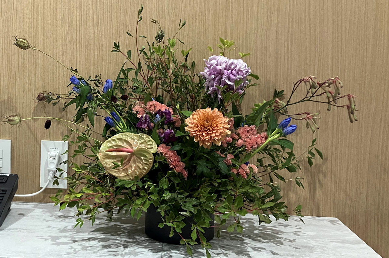 大手町で、自然を生ける。~花で日々を彩る、フラワーアレンジメント体験~